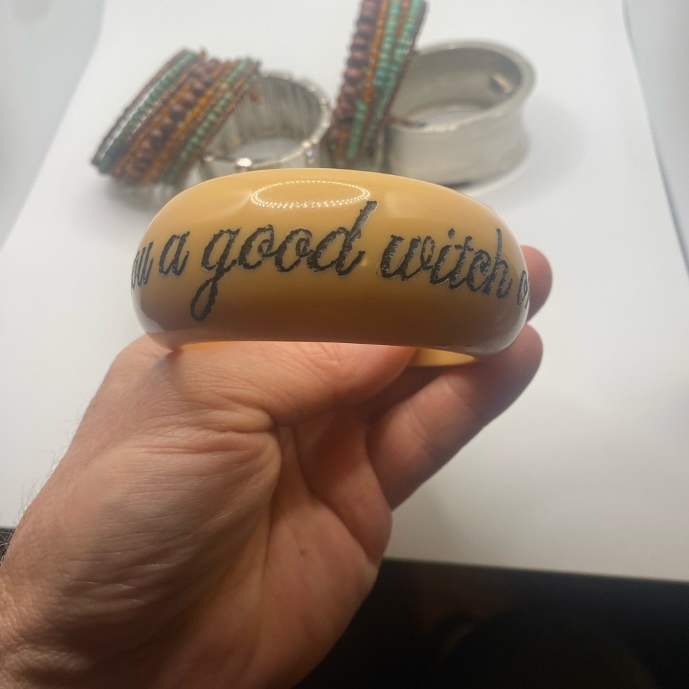 Bracelet lot. - Picture 2 of 6